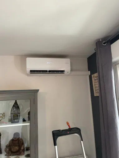 ❄️ Installation d’un climatiseur Bosch 6000 – 3,5 kW à Aix-en-Provence, Marseille, SIDPROGAZ