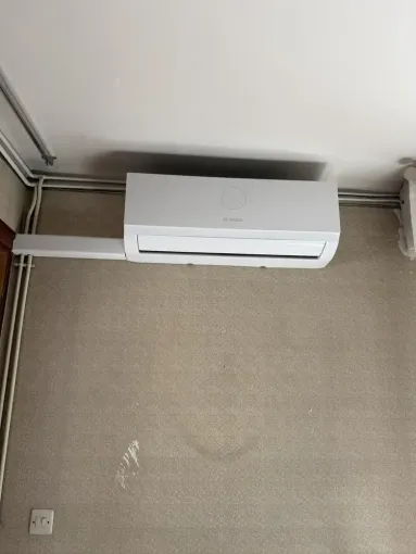 Pose climatisation mono split Bosch climate 3000 3,5kW sur la commune de la Ciotat, Marseille, SIDPROGAZ